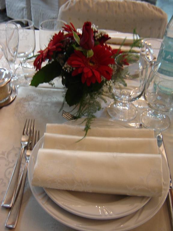 Hotel La Rosa Ronta